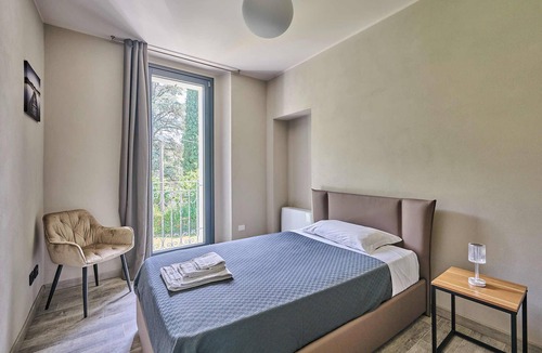 Lierna Villa | Beautiful villa, within walking distance of the lake, with swimming pool and private parking.