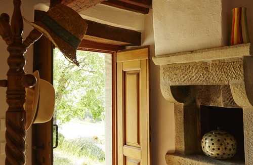 Caprese Michelangelo House | Beautifully restored farmhouse, big pool & terrace, amazing views
