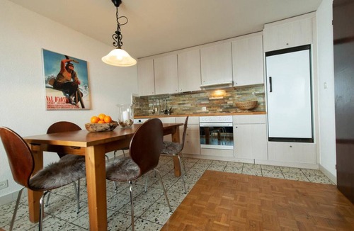 Arosa Apartment | Berghaus Lichtblick Appartement/Fewo, Bad, WC, 12-Bettwohnung by Interhome