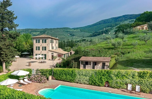 Spello House | Between art and nature farm in Umbria Green Heart of Italy