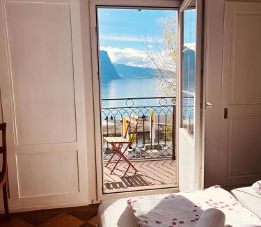 Vitznau Bed & Breakfast | BnB Villa Kapellmatt - Seezugang, Bio-Frühstück, SUP am Rigi