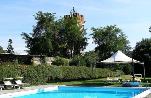 Bucine House | Borgo Bello G: A characteristic and welcoming two-story apartment in the characteristic style of the Tuscan countryside.