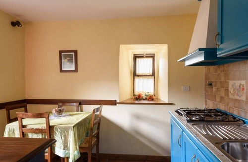 Raggiolo Apartment | Borgo Dei Corsi - ERCOLANI Apartment