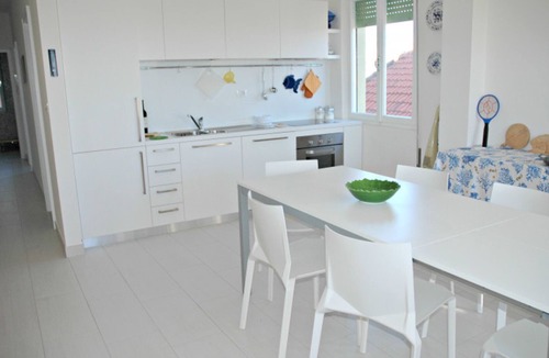 Lignano Sabbiadoro Apartment | Bright apartment with sea view
