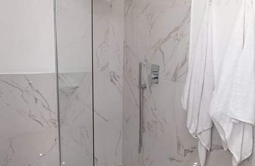 Seregno Apartment | Camelia House - apartment in the center of Seregno