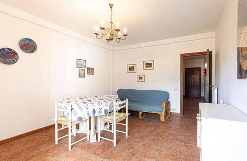 Marina di Campo Apartment | Carlotta, apartment a few steps from the pedestrian center of Marina di Campo equipped with air cond