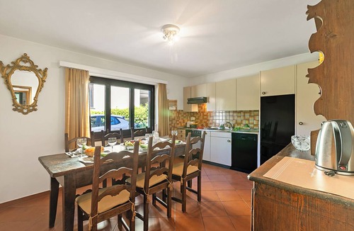 Losone House | Casa Ana 1 with Garden & Parking for 3, Losone, Switzerland