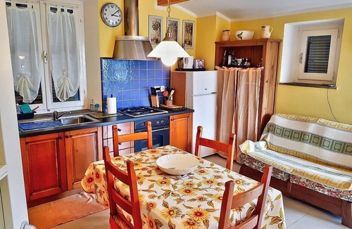 Castiglione della Pescaia House | Casa Melampo: A graceful apartment that covers the entire top floor of an ancient country manor situated in the heart of the Tuscan countryside.
