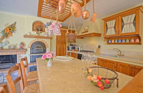 Villa A Sesta Apartment | Casa Maria Luisa - Apartment with pool