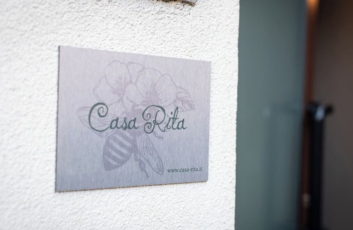 Predore Apartment | CASA RITA VACATION HOME: FREE PARKING, GARDEN WITH BARBECUE, AND TERRACES - TOP CLASS