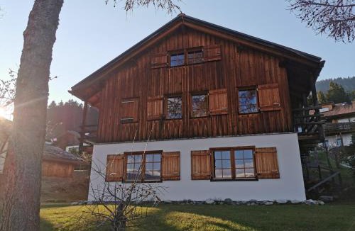 Tavanasa House | Casa Seglias