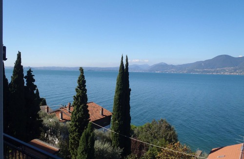 Torri del Benaco Apartment | Casa Stefano n. 3 - spectacular lake view - parking - WIFI free