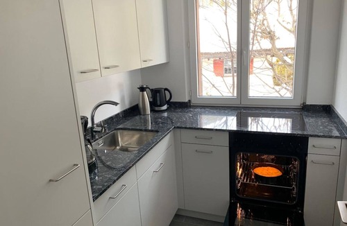 Klosters Dorf Apartment | Casa Tscheba 3 Appartement/Fewo, Dusche oder Bad, WC 3½-Zimmerwohnung by Interhome