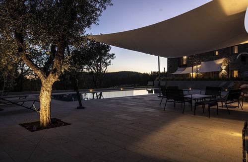 Roccastrada Villa | Casa Vecchia: Luxurious villa with shared pool, tennis court & stunning views!