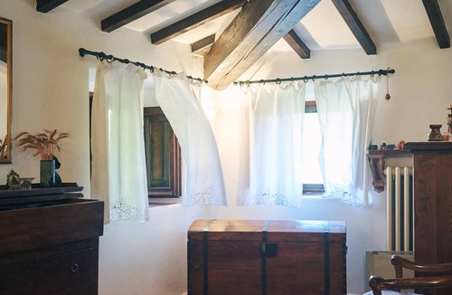 Pian di Sco House | CASASTAGI portion of farmhouse in the green of Tuscany