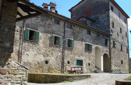 Sarna Apartment | CastellodiSarna, Montini House