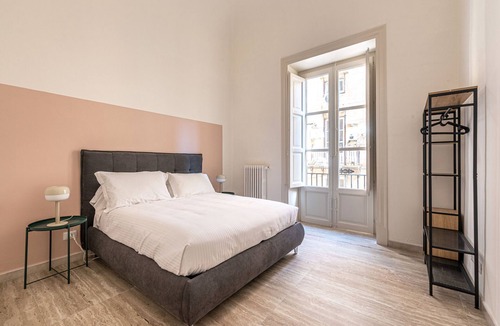 Ruggero Settimo Apartment | Central City Apartment by Wonderful Italy