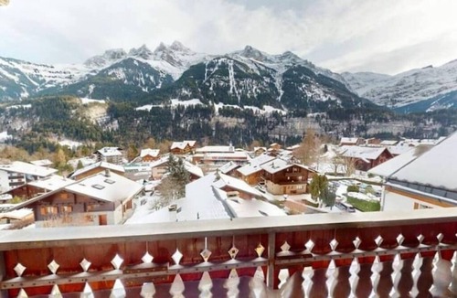 Champery Apartment | Chalet Apartment with Private Sauna