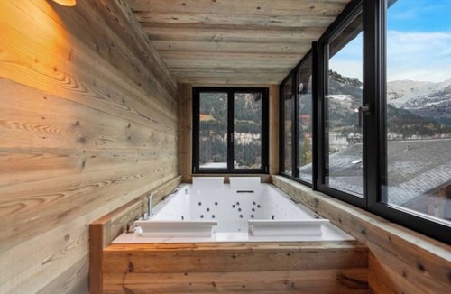 Champery Apartment | Chalet Apartment with Cinema, Spa and Sauna