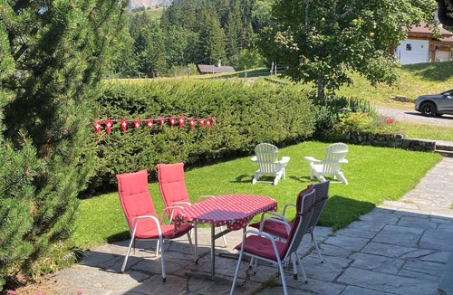 Giessbach Ski Chalet | Chalet in the mountains/Hiking & relaxing in summer/Directly on the ski slope in winter