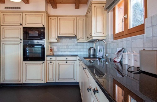 Nendaz Ski Chalet | Chalet in Veysonnaz with hot tub
