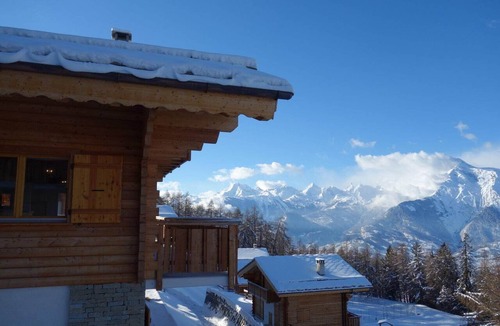 Nendaz Ski Chalet | Chalet in Veysonnaz with hot tub