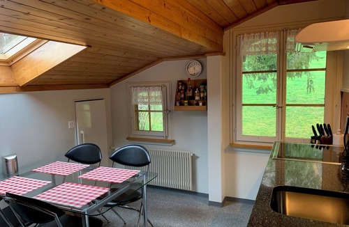 Ringgenberg Apartment | Chalet Rosemarie Appartement/Fewo 4-Bettwohnung by Interhome