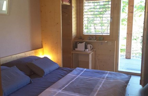 Chalais Bed & Breakfast | Chalet Tzarbonire
