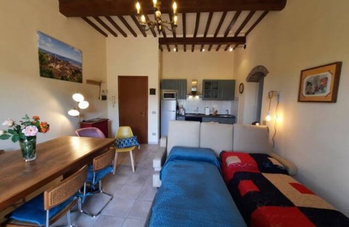 Massa Marittima Apartment | Charming apartment, complete and comfortable with terrace and panoramic view!