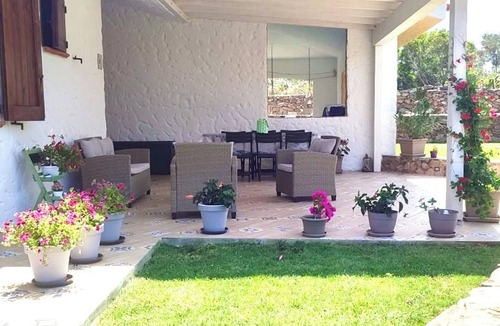 Agrustos House | Charming cottage (with private garden) few steps from the beach