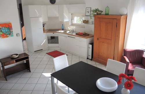 Gordola House | Charming holiday home with a spacious terrace, panoramic views and all-day sun