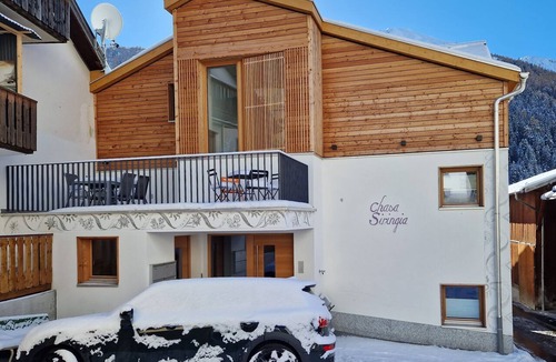 Ravaisch Apartment | Chasa Siringia OG, (Samnaun-Laret) by Interhome