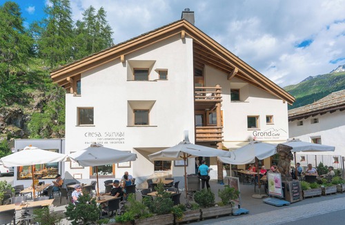Sils-Maria Apartment | Chesa Survival 4 – Plenty of Space & Comfort in the Heart of the Village
