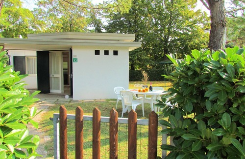 Bibione Pineda Villa | Comfy villa with charming garden
