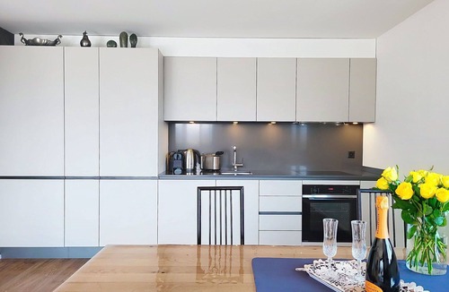 Riazzino Apartment | Cosy apartment for 2 guests with WIFI, TV and panoramic view