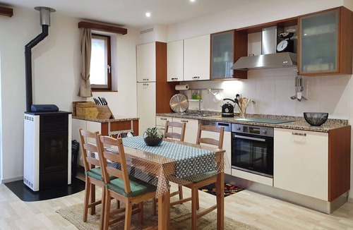 Malvaglia-dagro Apartment | Cosy apartment for 2 people with WIFI, TV and patio
