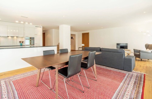 Laax Apartment | Cosy apartment for 4 guests with WIFI, TV, balcony and panoramic view
