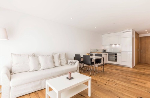 Laax Apartment | Cosy apartment for 4 people with WIFI, TV, balcony, pets allowed and panoramic view