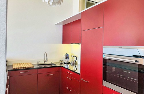 Gordola Apartment | Cosy apartment for 4 people with WIFI, TV, patio, pets allowed and panoramic view