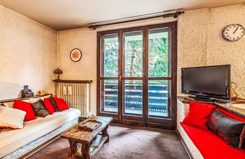 Madesimo Apartment | Cosy apartment for 5 people with WIFI, TV, terrace and pets allowed