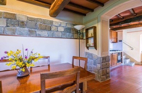 Bivio Pozzo Apartment | Cosy apartment for 7 guests with pool, WIFI, TV and panoramic view