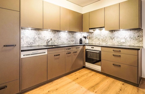 Laax Apartment | Cosy apartment for 7 people with WIFI, TV and balcony