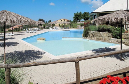 Riparbella Apartment | Cosy apartment for 6 people with A/C, pool, WIFI, TV and terrace
