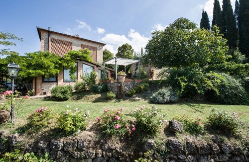 Montarioso House | Cottage la Vita Siena for 6 with private pool in a peaceful area in Siena city