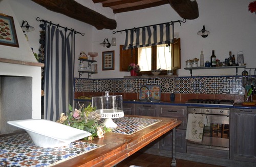 Castellina in Chianti Cottage | Cottage nel Chianti con Piscina. Vista Sulle Colline e sui Vigneti Toscani