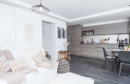 Adelboden Apartment | Cozy Adelboden Stay, Parking & Mountain Views