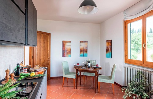 Panzano in Chianti Apartment | Cozy Apartment in the Heart of Chianti (Free Parking + Terrace)