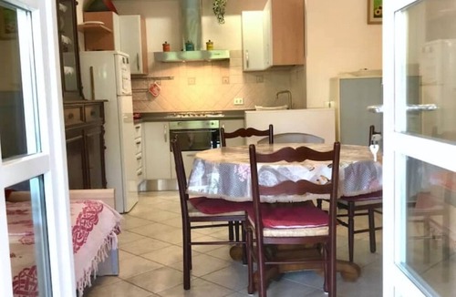 Marina di Campo Apartment | Cozy Two-room Apartment 350 m from the Beach - Relax and Comfort in Marina di Campo