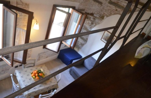 San Lorenzo Apartment | Dante e Beatrice