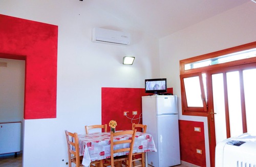 Marina di Campo House | Detached house with private garden in private and convenient location